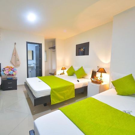 La Pera Hotel 부카라망가 외부 사진